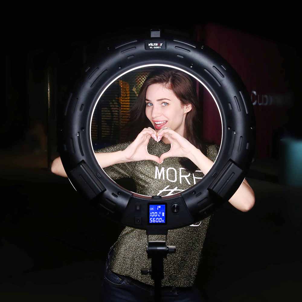 Viltrox VL-600T 45W 18 inch LE - đánh giá và giá Led Ring Light 18